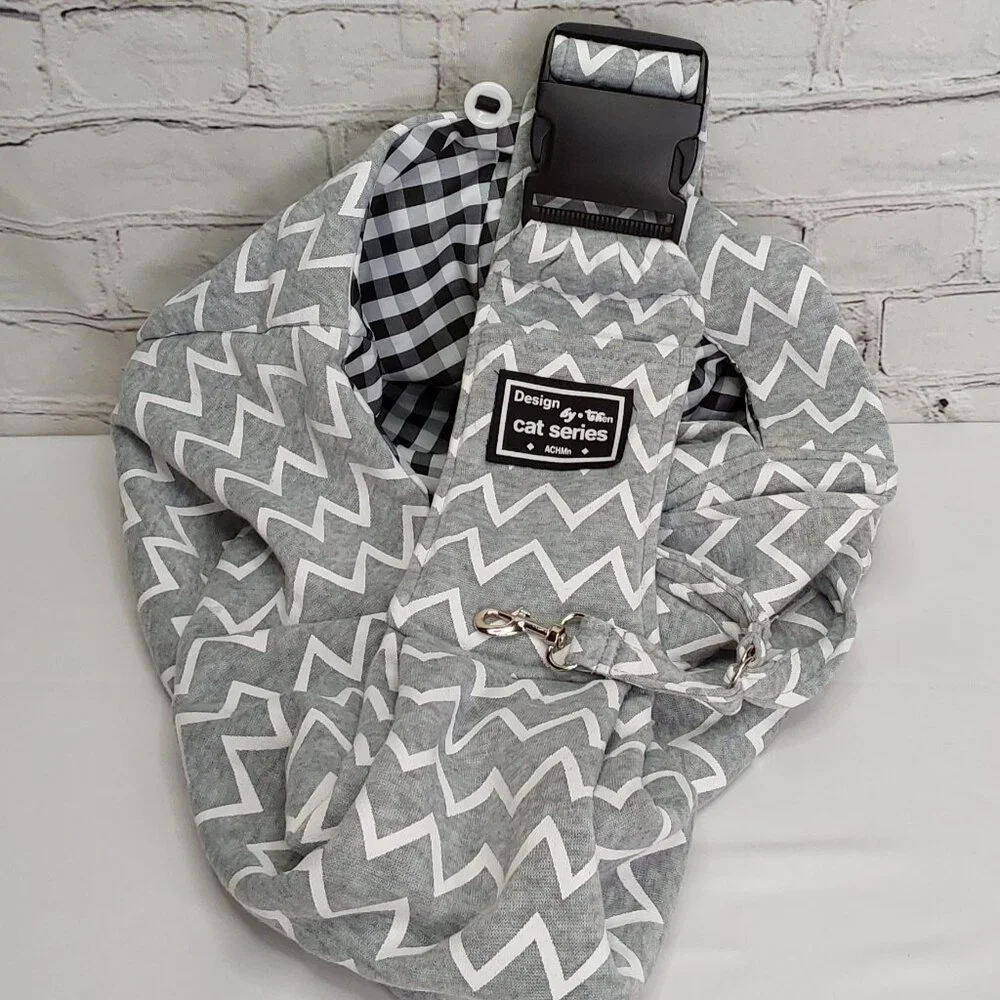 PET CARRIER SLING HAND-FREE REVERSIBLE HARNESS GRAY & GINGHAM PATTERN